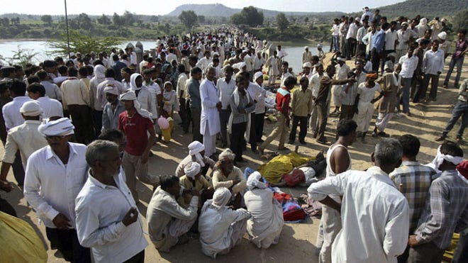 India Temple Stampede_Cham(1).jpg